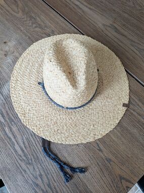 Rip Curl Womens Straw Wide Brim Sun Hat One Size Adjustable Chin Strap